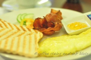 american breakfast - bacon and toast