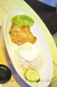 porkchop n egg steamed rice (php 195.00)