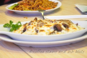 cheese baked rice with black pepper beef (php 270.00)